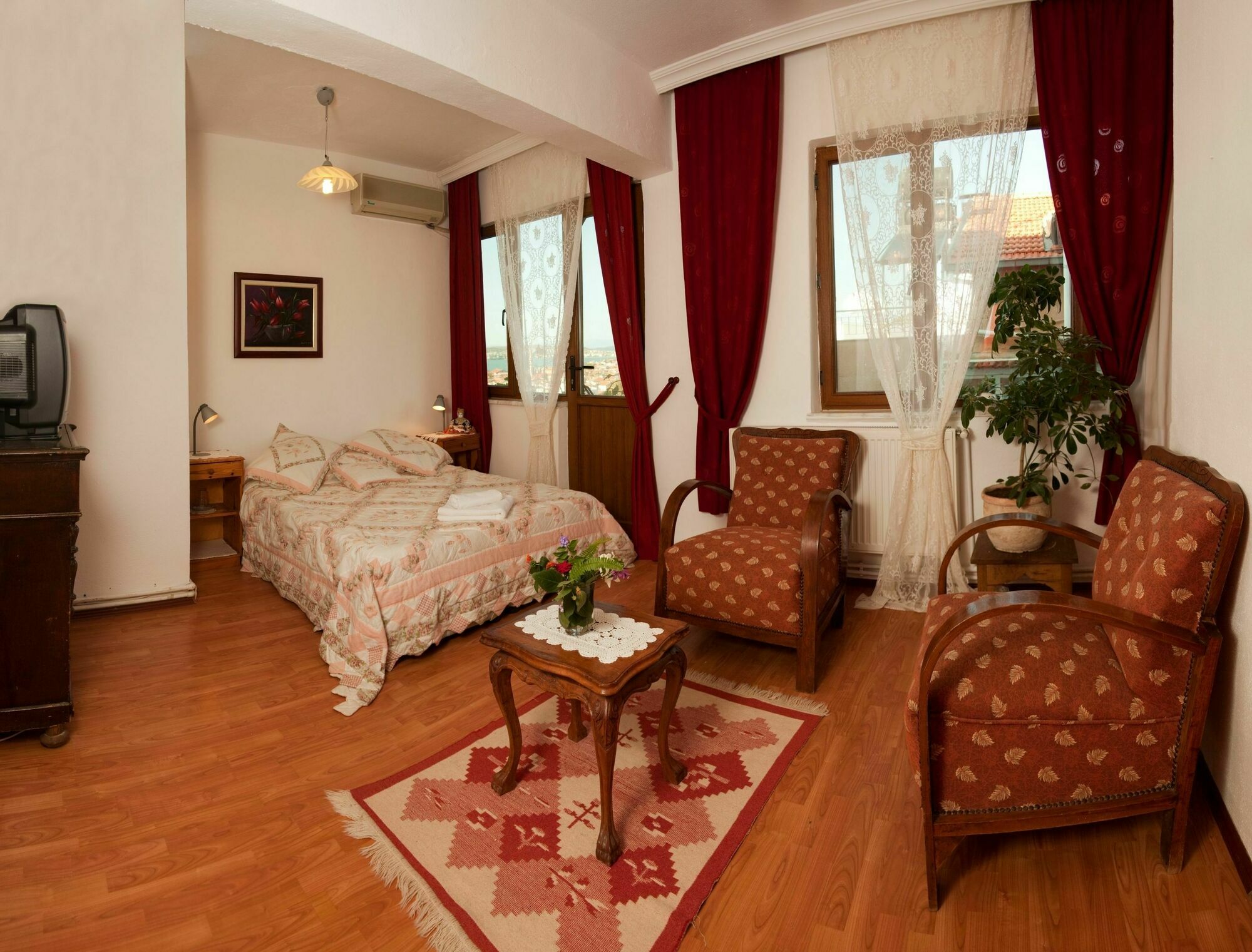Gunebakan Taliani Hotel Ayvalı Kültér fotó